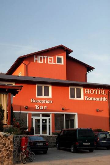 Фото Отель Hotel Romantik г. Bălăuşeri 1